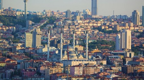 Жилищният сектор в Турция усеща последиците от валутната криза pic